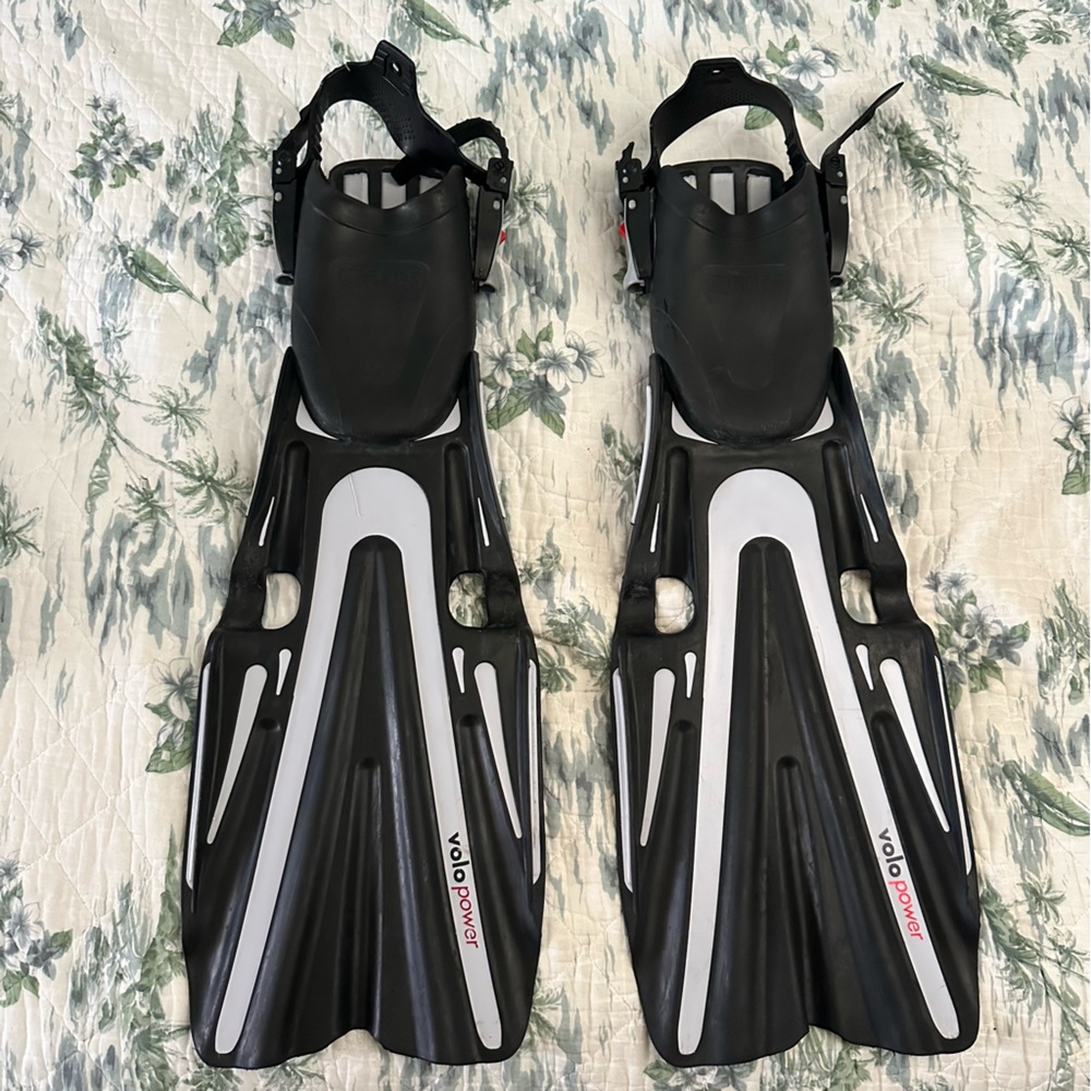 Mares Volo Power Open Heel Fins Regular White Men’s 9 10 11 Women’s 10 11 12